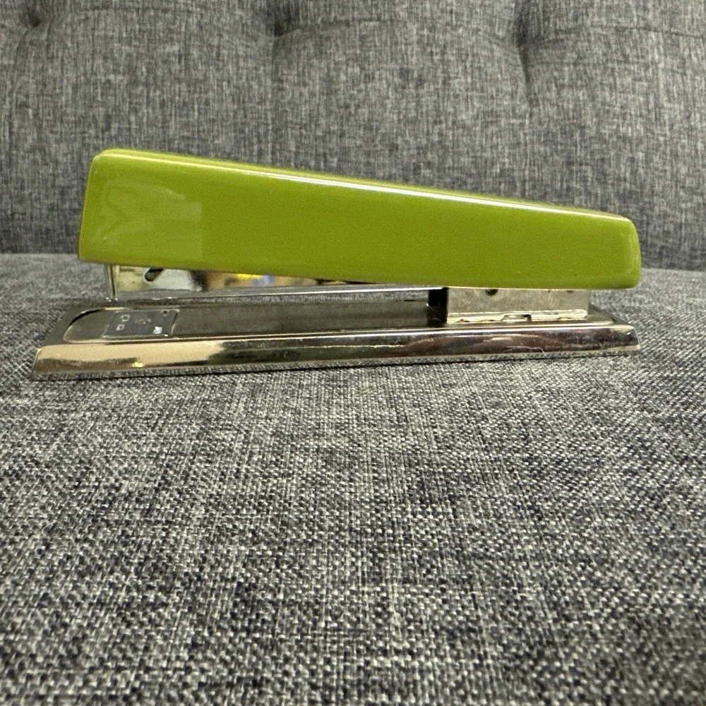 RARE & Vintage Pottery Barn Emery Stapler Green w/ Blk Felt Bottom 6